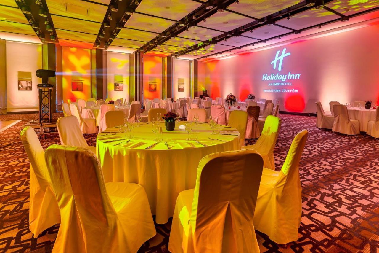 Holiday Inn Resort Warsaw Jozefow By Ihg Buitenkant foto