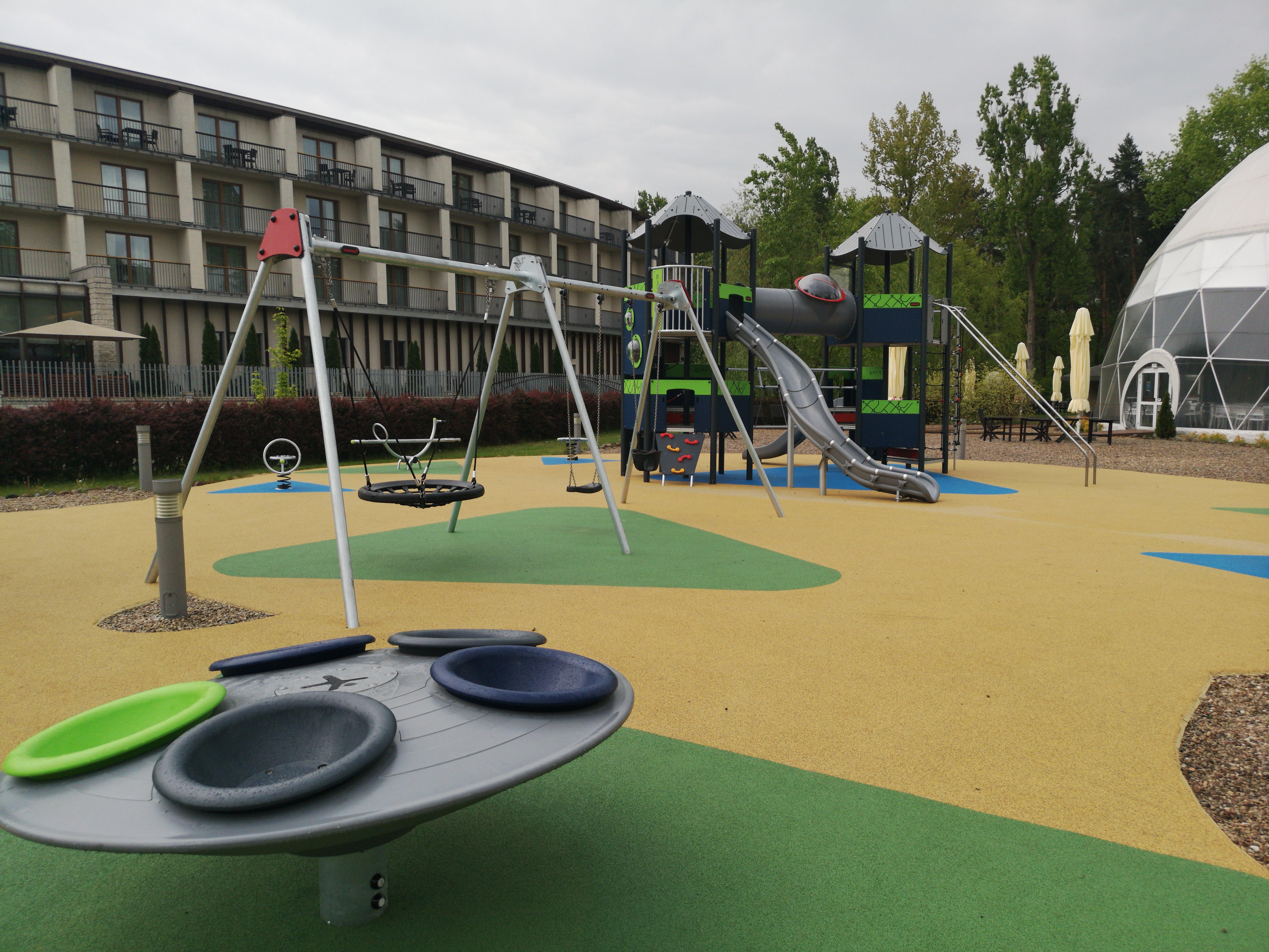 Holiday Inn Resort Warsaw Jozefow By Ihg Buitenkant foto